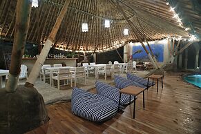 Dugong Village-Green Hotel