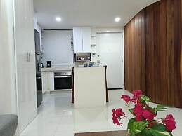 Polo 54 Downtown Apartments