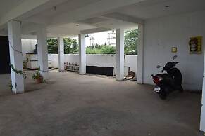 Haleemas Residency