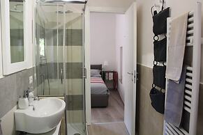 The Window on the Cathedral - Studio Apartment