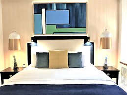 MONDRIAN Luxury Suites & Villas