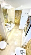 MONDRIAN Luxury Suites & Villas