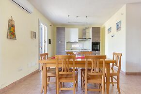 2149 Villa Elena
