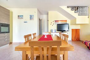 2149 Villa Elena