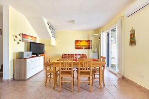 2149 Villa Elena