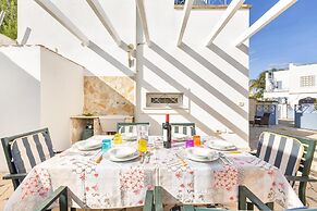 2149 Villa Elena