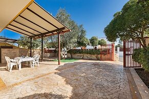 2219 Villa Cesarina