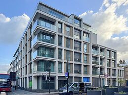Two Bed Serviced Apt in Old Street
