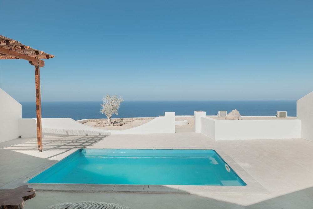 Oyster Luxury Suites