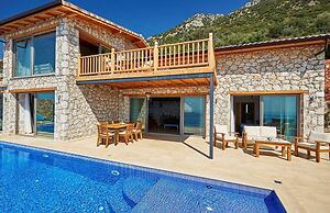 Kalkan Ultra Luks Villa 3 Yatak Odalı