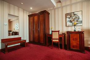 Grace Forum Hotel
