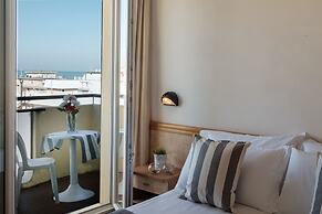 Hotel Oceanic