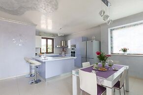 2088 Villa Marilda