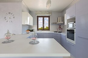 2088 Villa Marilda
