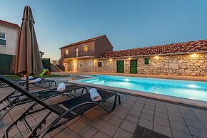 Villa Moki
