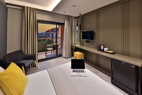 Neva Boutique Hotel