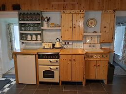 Cherrytreecottage - Cosy 19thcentury/pet Friendly