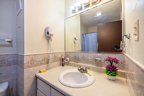 Golden Dream Studio 306 B