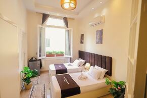Victory Downtown Boutique Hotel