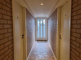 Room-spacious Private Room, Queen Bed, C