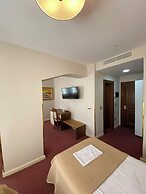 HOTEL ROZAFA