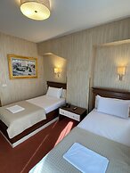 HOTEL ROZAFA