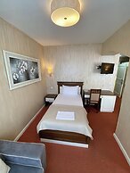 HOTEL ROZAFA