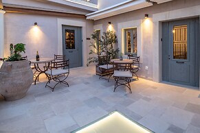 Inotropes Boutique Suites - Adults Only