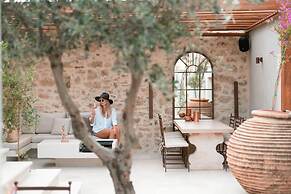 Inotropes Boutique Suites - Adults Only