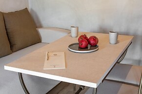 Inotropes Boutique Suites - Adults Only