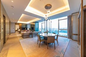 HUALUXE Xi an Chanba by IHG