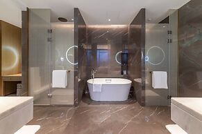 HUALUXE Xi an Chanba by IHG