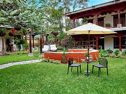 Hotel Cacique Real