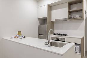 Brady Apartment Hotel Hardware Lane