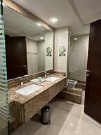 Violet Al Azizia Hotel