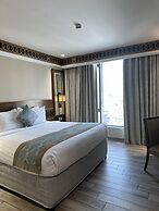 Violet Al Azizia Hotel