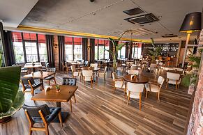 Levor Hotel