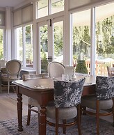 Riverside Shrewsbury by Chef and Brewer Collection