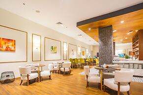 Summit Hotel Naga
