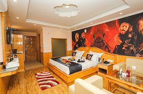 Hotel Smugglers