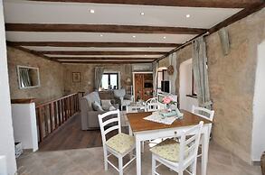 House IVA