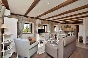 House IVA