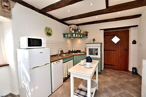 House IVA