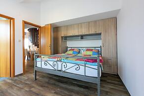 Apartments Ljiljana