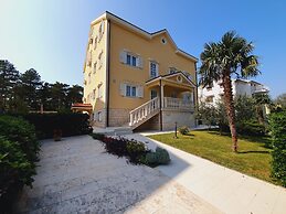 Apartments Villa Anne