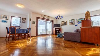 Apartment Diracca