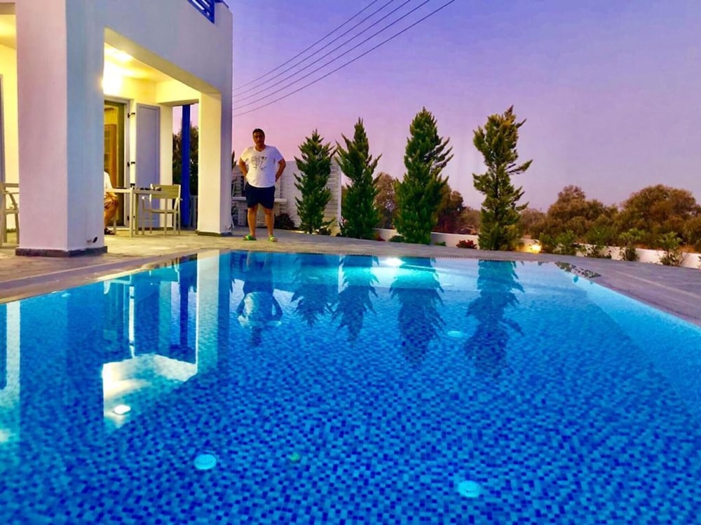 Sam29 3-bed Villa in Monolithos