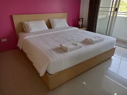 Ruan Plaisoi Apartment