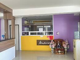 Ruan Plaisoi Apartment