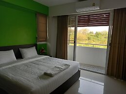 Ruan Plaisoi Apartment